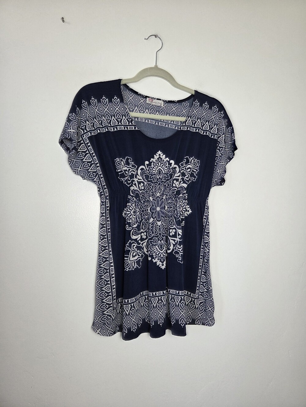 Julie's Closet Babydoll Maternity Top Navy White Damask Coastal European Medium